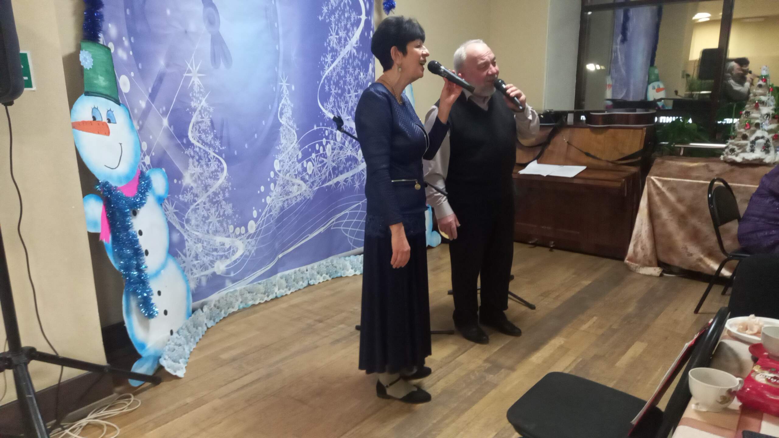 Новогодний вечер для тех кому за... 